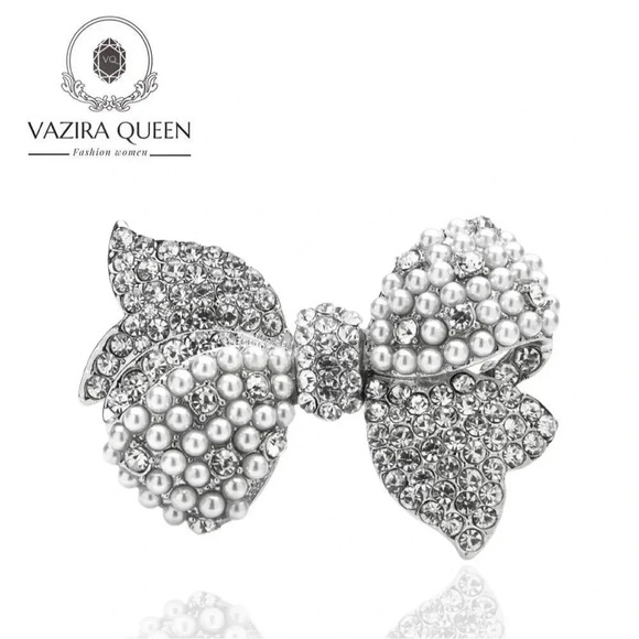 VQ Bowknot Brooch - Picture 1 of 5